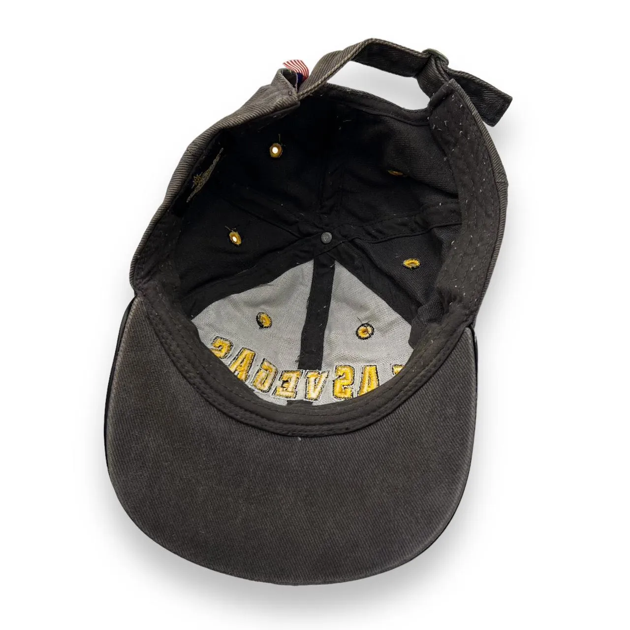 Early 00’s LAS VEGAS Embroidered Souvenir Spellout Distressed Faded Baseball Cap