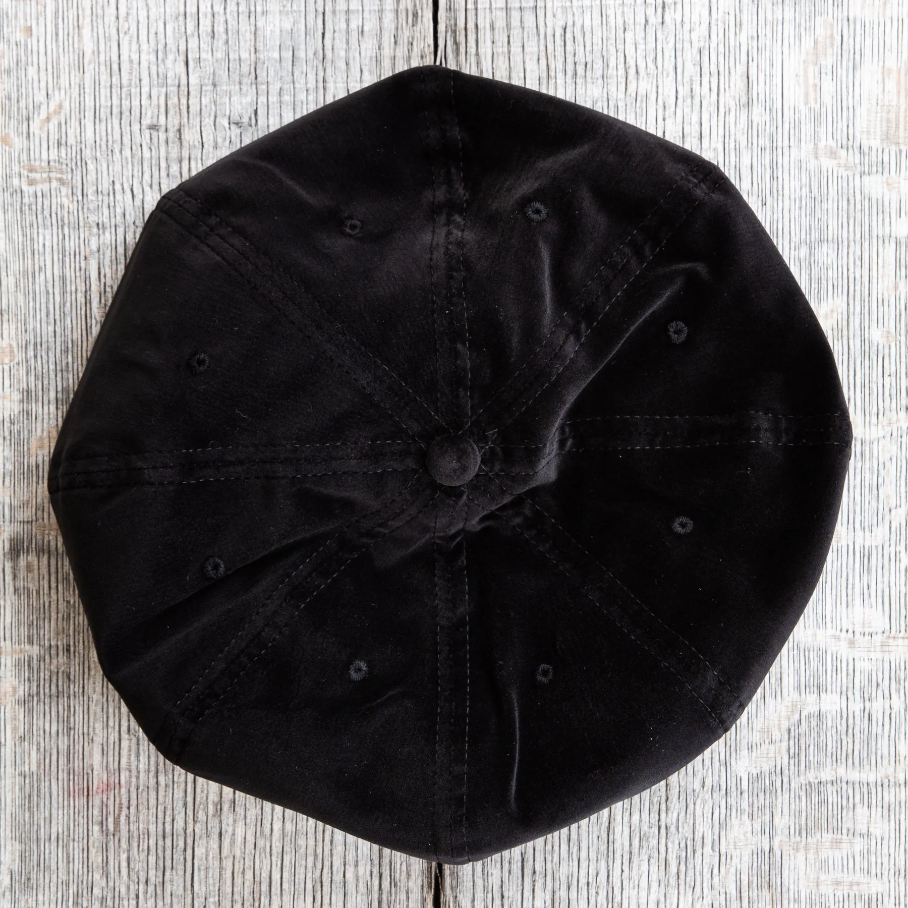 H. W. Dog 8 Panel Beret Black Velvet