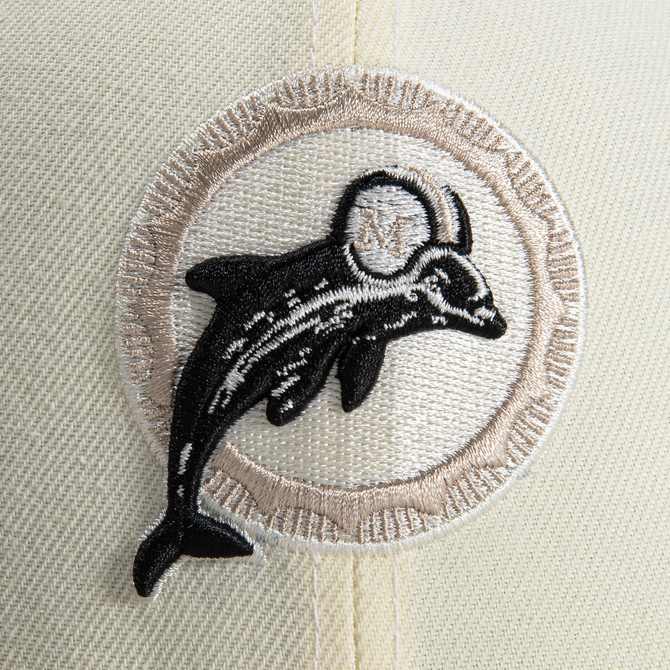 New Era  Chrome Miami Dolphins 40th Anniversary 59FIFTY Fitted Hat