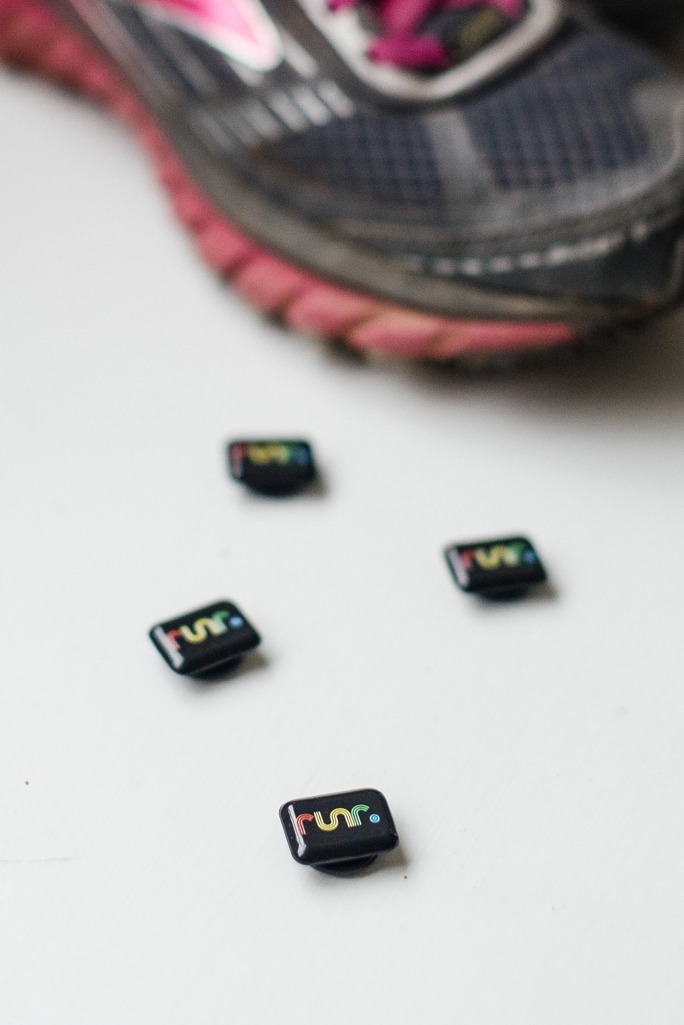 Runr Amsterdam Technical Running Hat & 80's Race Number Magnets Bundle