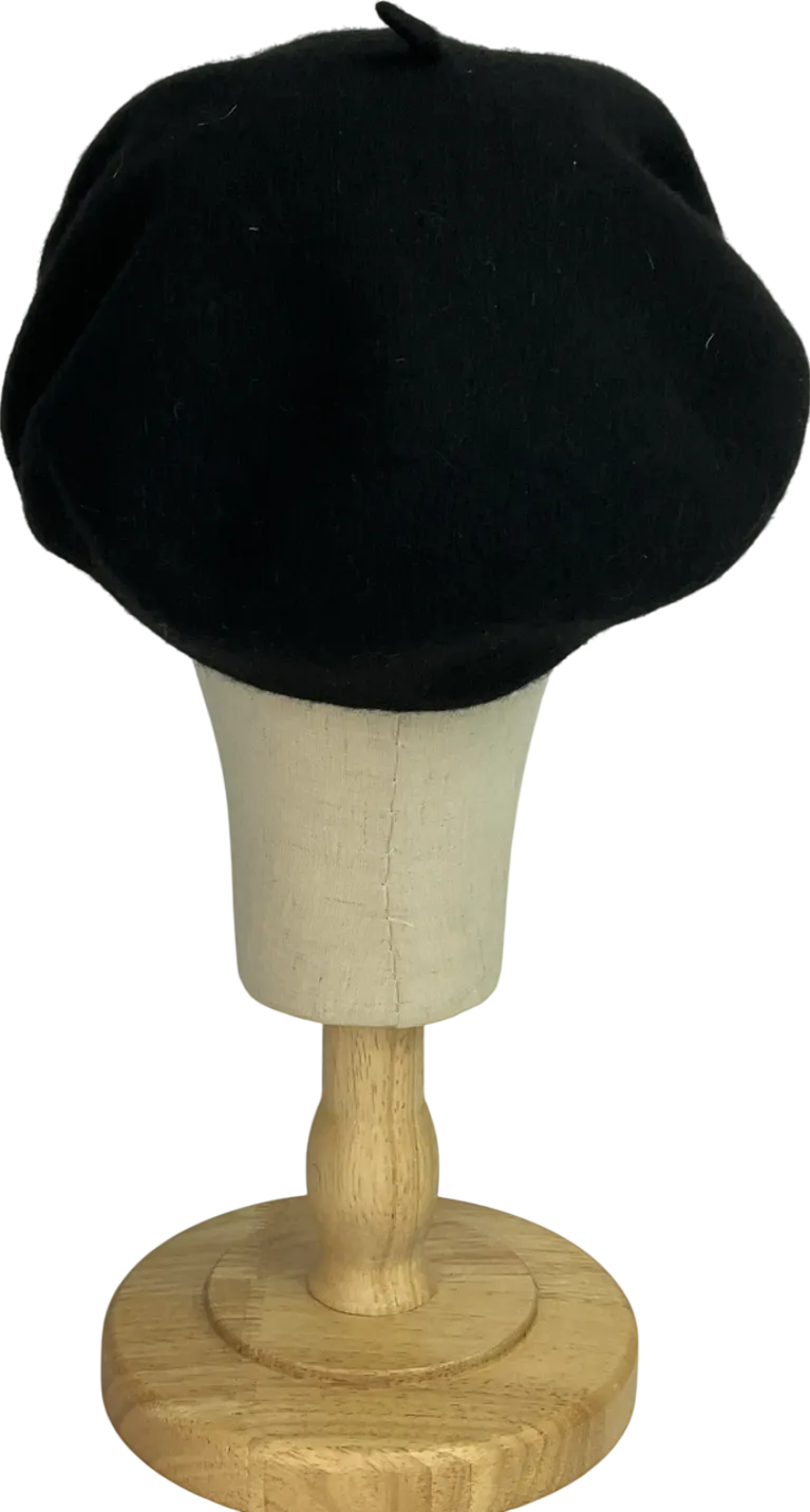 sacred hawk Black Hawk Embellished Beret Hat One Size